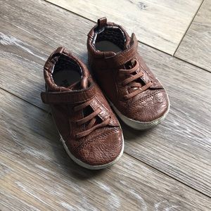 EUC Surprise by Stride Rite 12-18 Mo